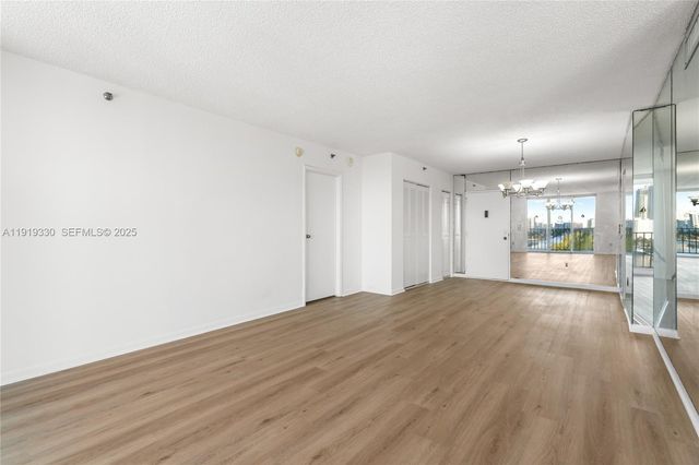 4101 Pine Tree Dr 1112, Miami Beach, FL 33140