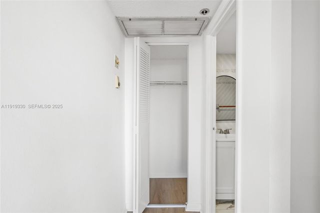 4101 Pine Tree Dr 1112, Miami Beach, FL 33140