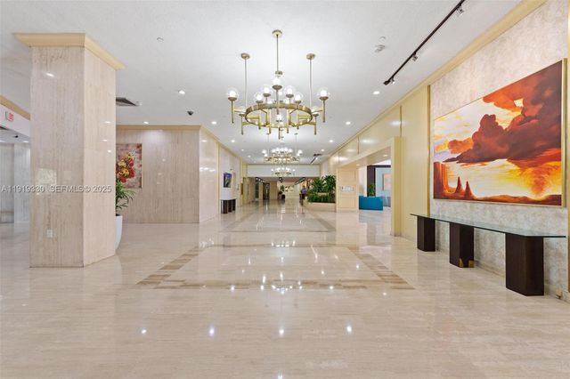 4101 Pine Tree Dr 1112, Miami Beach, FL 33140