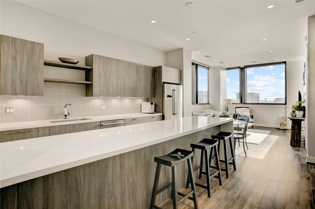 1211 Caroline Street 1804, Houston, TX 77002