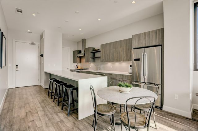 1211 Caroline Street 1804, Houston, TX 77002