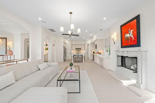 1052 Mountain Ash Ave, Chula Vista, CA 91914