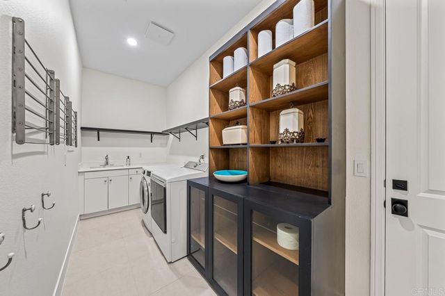 1052 Mountain Ash Ave, Chula Vista, CA 91914