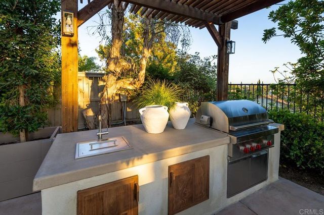 1052 Mountain Ash Ave, Chula Vista, CA 91914