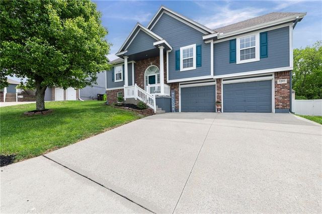 7205 E 165th Street, Belton, MO 64012