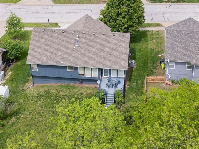 7205 E 165th Street, Belton, MO 64012