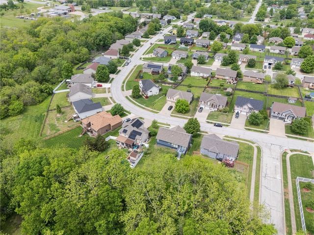 7205 E 165th Street, Belton, MO 64012