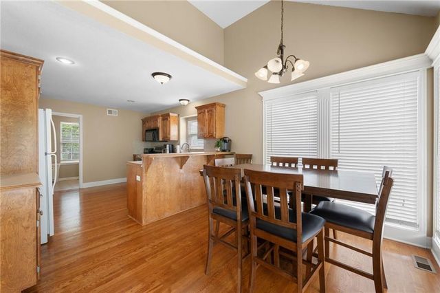 7205 E 165th Street, Belton, MO 64012