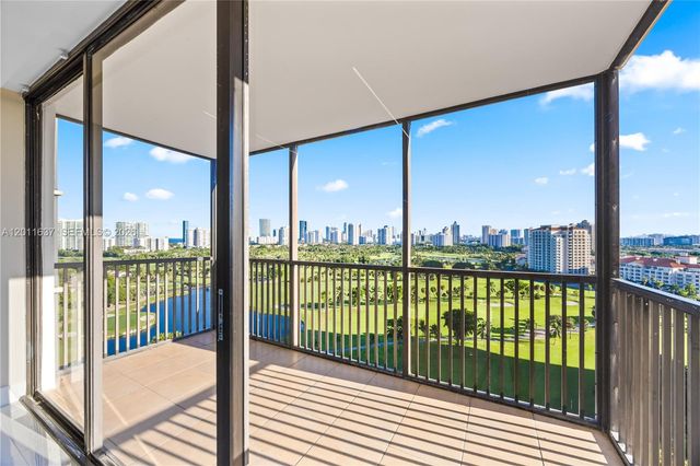 20379 W Country Club Dr 1938, Aventura, FL 33180