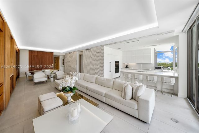515 Valencia Ave 601, Coral Gables, FL 33134