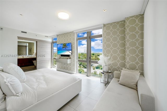515 Valencia Ave 601, Coral Gables, FL 33134