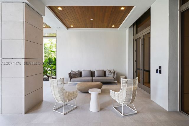 515 Valencia Ave 601, Coral Gables, FL 33134