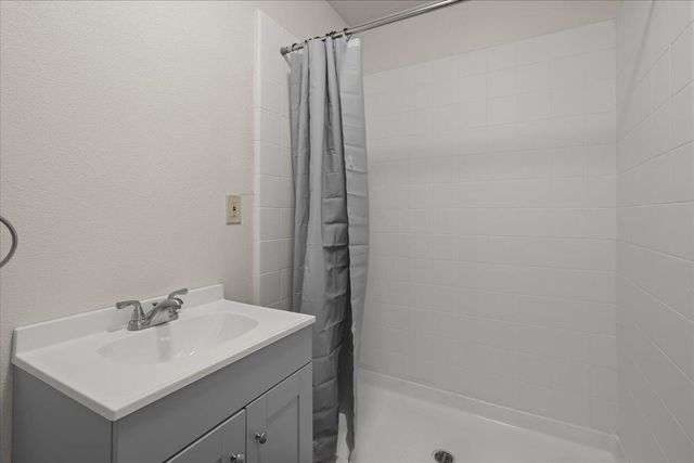 111 5th Street, Gilroy, CA 95020