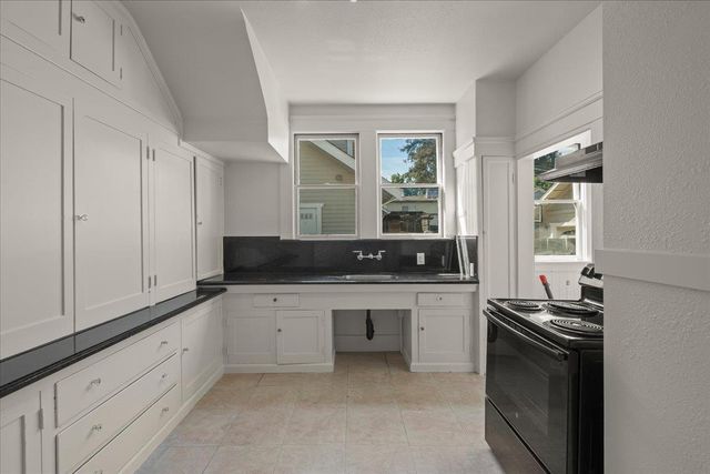 111 5th Street, Gilroy, CA 95020
