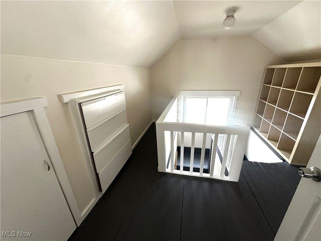 4270 Valley Road, Cleveland, OH 44109