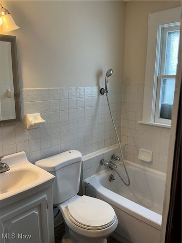 4270 Valley Road, Cleveland, OH 44109