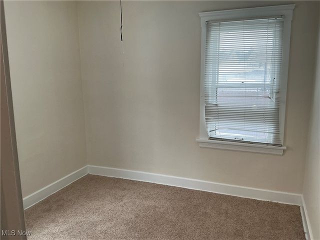 4270 Valley Road, Cleveland, OH 44109