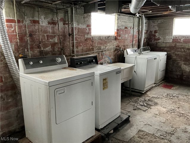 4270 Valley Road, Cleveland, OH 44109