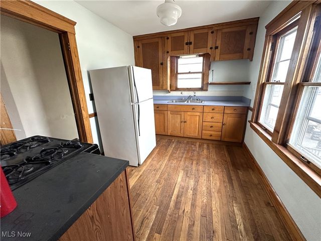 4270 Valley Road, Cleveland, OH 44109