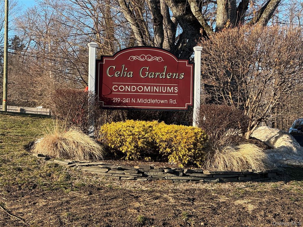 229 N Middletown Road G, Pearl River, NY 10965