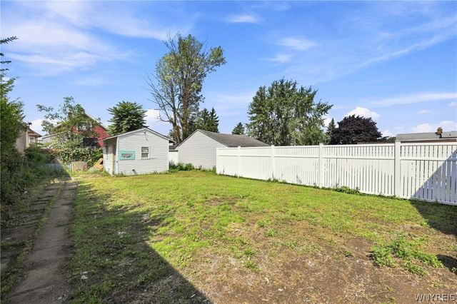 130 Ridge Park Avenue, Cheektowaga, NY 14211