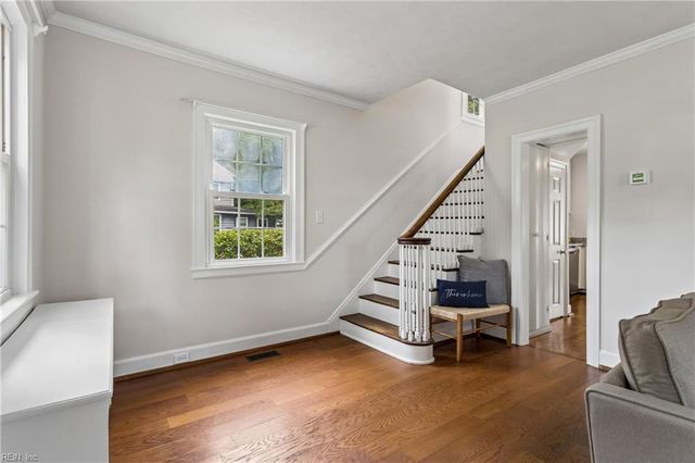 60 Main ST, Newport News, VA 23601