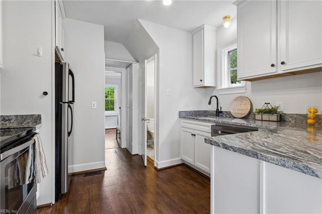 60 Main ST, Newport News, VA 23601