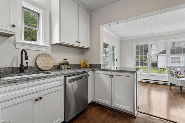 60 Main ST, Newport News, VA 23601