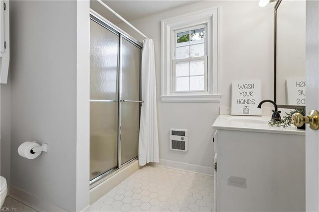 60 Main ST, Newport News, VA 23601