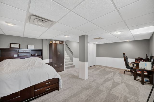 5015 71st Street, Urbandale, IA 50322