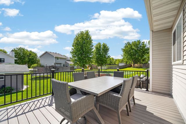 5015 71st Street, Urbandale, IA 50322