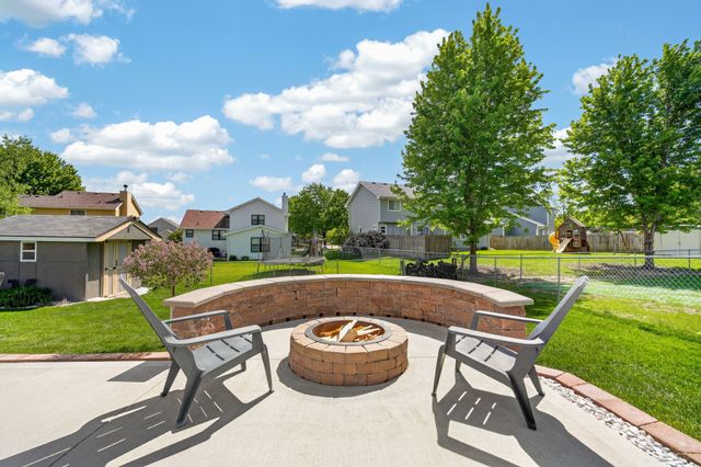 5015 71st Street, Urbandale, IA 50322