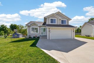 5015 71st Street, Urbandale, IA 50322