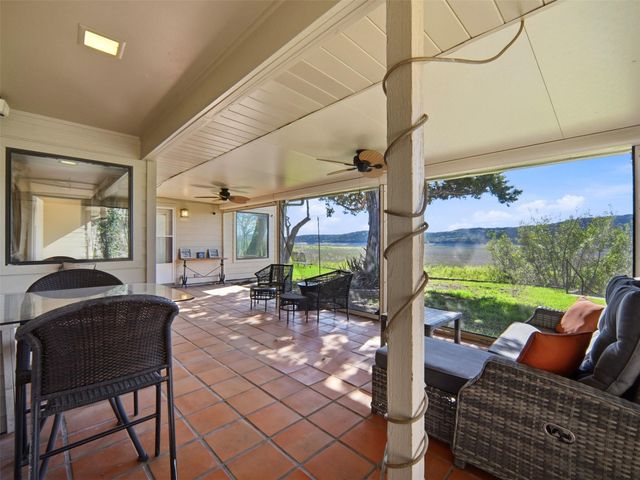 159 Thornton LN, Lakehills, TX 78063