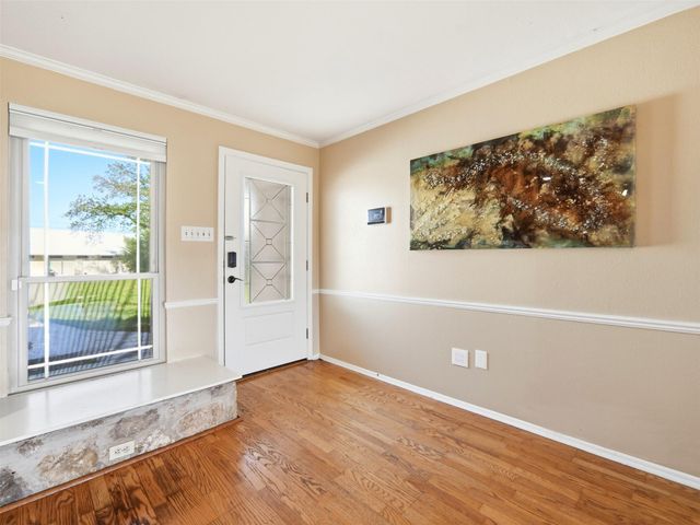 159 Thornton LN, Lakehills, TX 78063