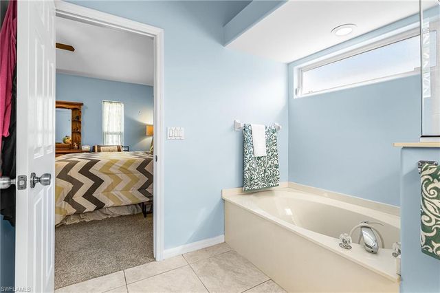 9391 Palm Island CIR, North Fort Myers, FL 33903