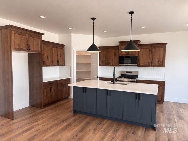 2116 Regan Street, Jerome, ID 83338
