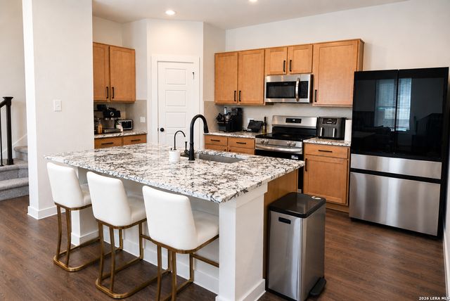 8657 Merlin Cv, San Antonio, TX 78222