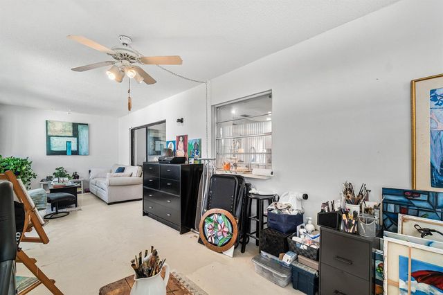 114 SW 8th Court, Boynton Beach, FL 33426