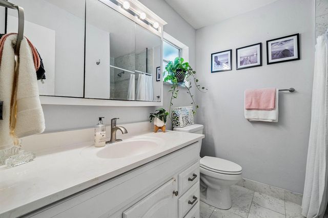 114 SW 8th Court, Boynton Beach, FL 33426