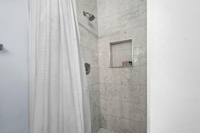 114 SW 8th Court, Boynton Beach, FL 33426
