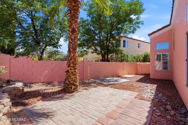 9845 N Meadow Flower Place, Tucson, AZ 85742