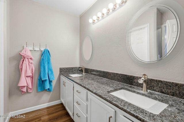 9845 N Meadow Flower Place, Tucson, AZ 85742