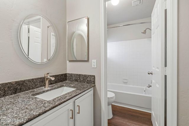 9845 N Meadow Flower Place, Tucson, AZ 85742