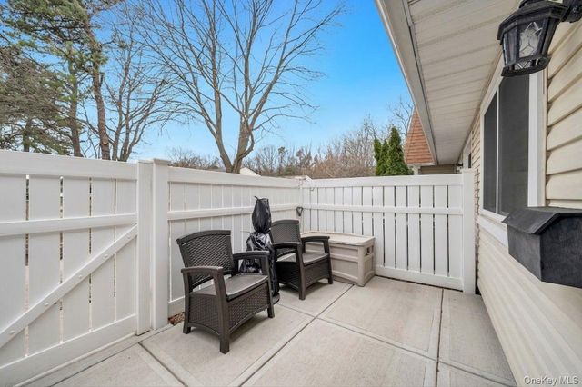 59 Storm Drive, Holtsville, NY 11742