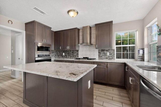 1780 Black River Drive NE, Rio Rancho, NM 87144