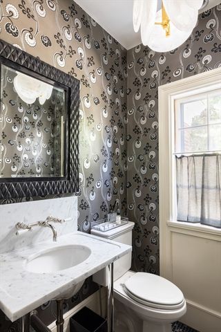 280 Warren St, Brookline, MA 02445