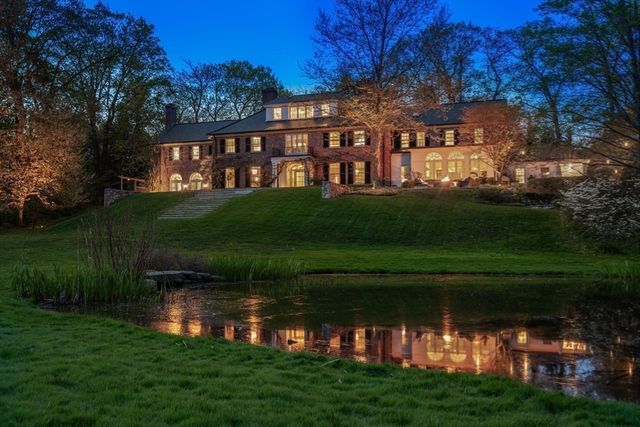 280 Warren St, Brookline, MA 02445