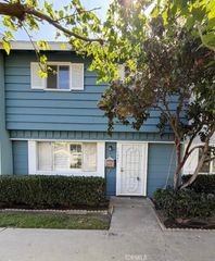 19843 Berkshire Lane, Huntington Beach, CA 92646