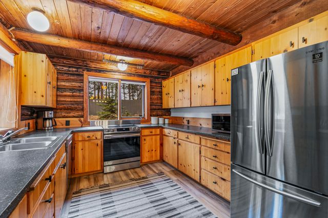 13579 Sundew SM 34, Black Butte Ranch, OR 97759